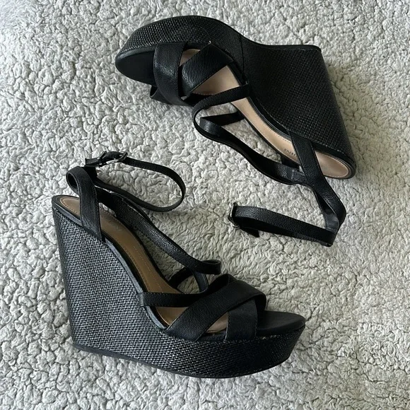 Gianni Bini Women's 10M Ankle Strap Platform Wedge Espadrille Sandals Black - Picture 5 of 10